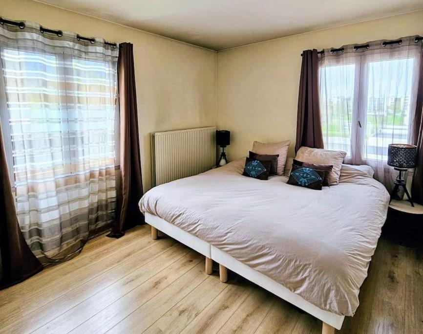 Appartement Spacieux Silencieux Lognes Zewnętrze zdjęcie